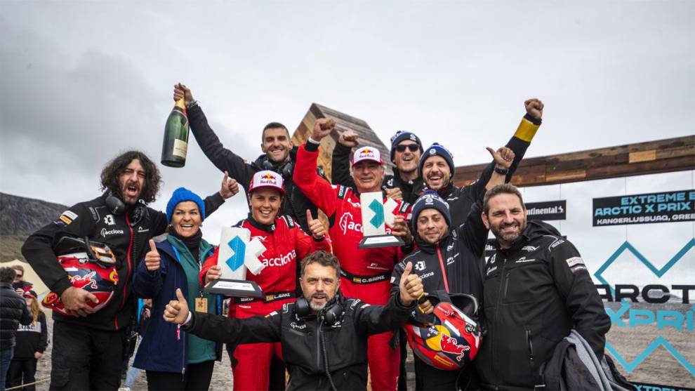 Carlos Sainz y Laia Sanz suben al podio del Arctic X Prix en Extreme E