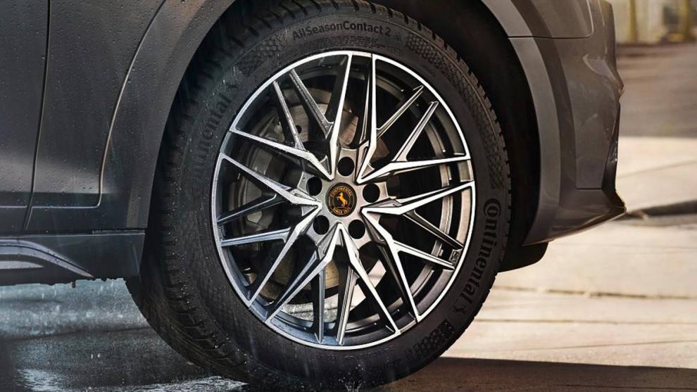 Continental lanza al mercado su mejor neumático todo tiempo