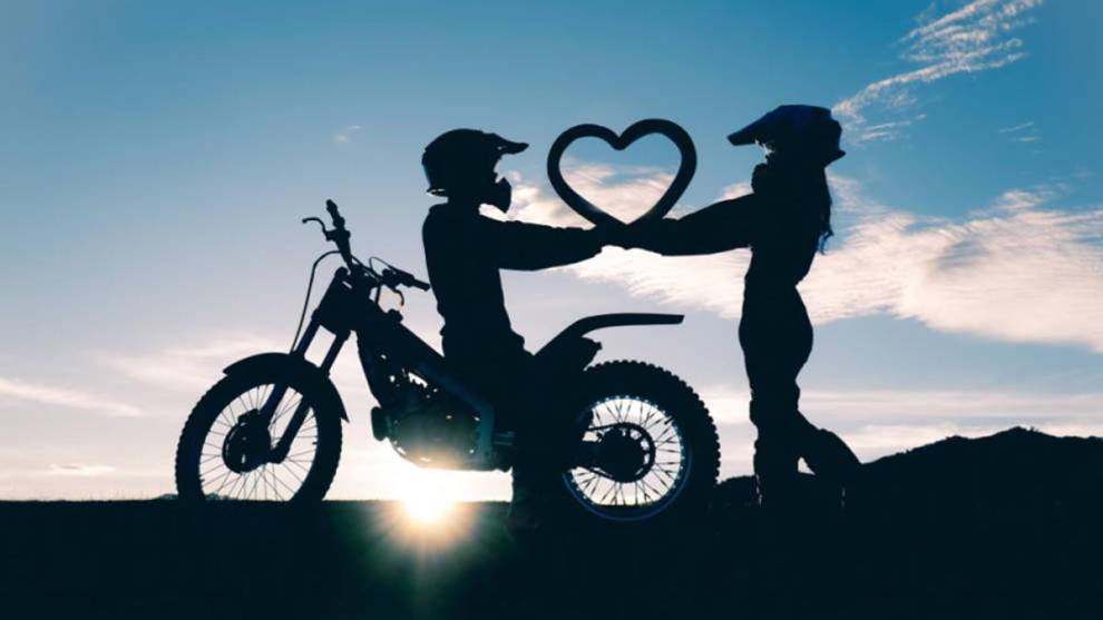 Seis claves para viajar en moto con tu pareja en San Valentín