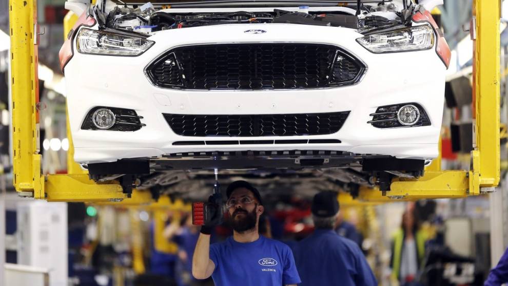 Los sindicatos temen un tsunami laboral si sigue cayendo la venta de coches