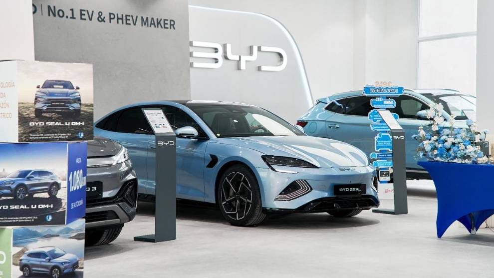 BYD continúa su expansión en España con la incorporación de nueve grupos de concesionarios