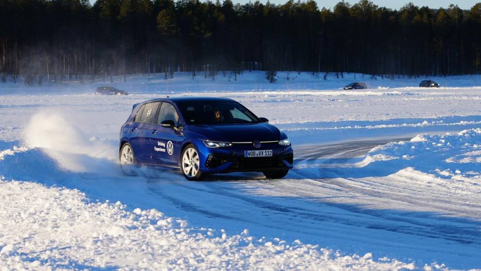 Volkswagen ‘R Ice Experience’, o cómo aprender a conducir derrapando