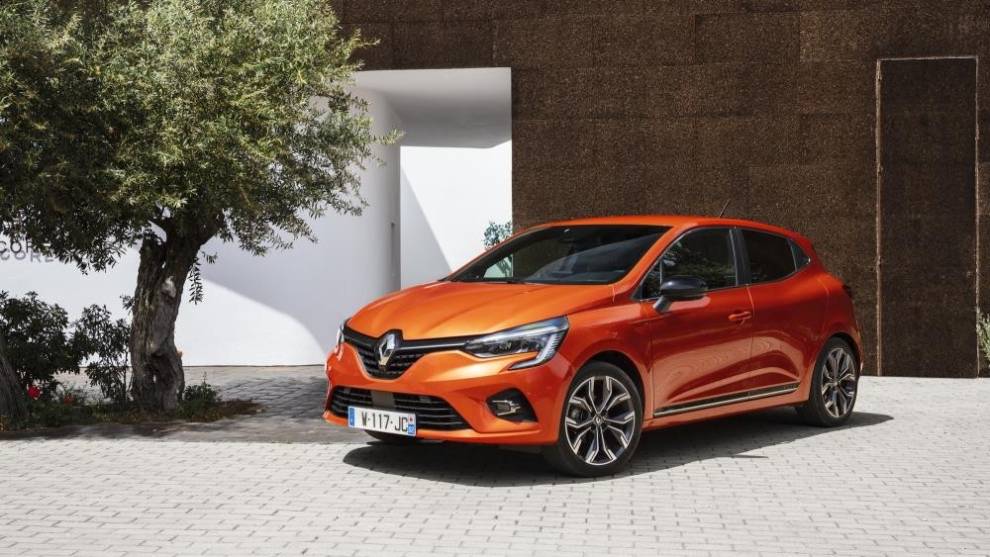 Renault ofrece descuentos de hasta 7.500 euros y ayudas en todos los frentes