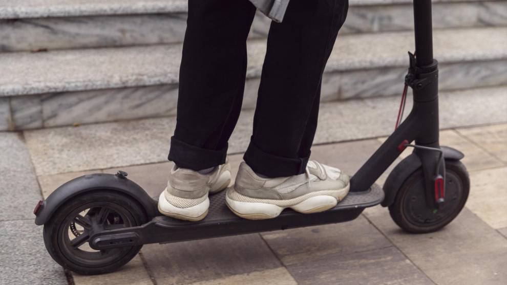 Los patines eléctricos tienen normas viales que se deben cumplir