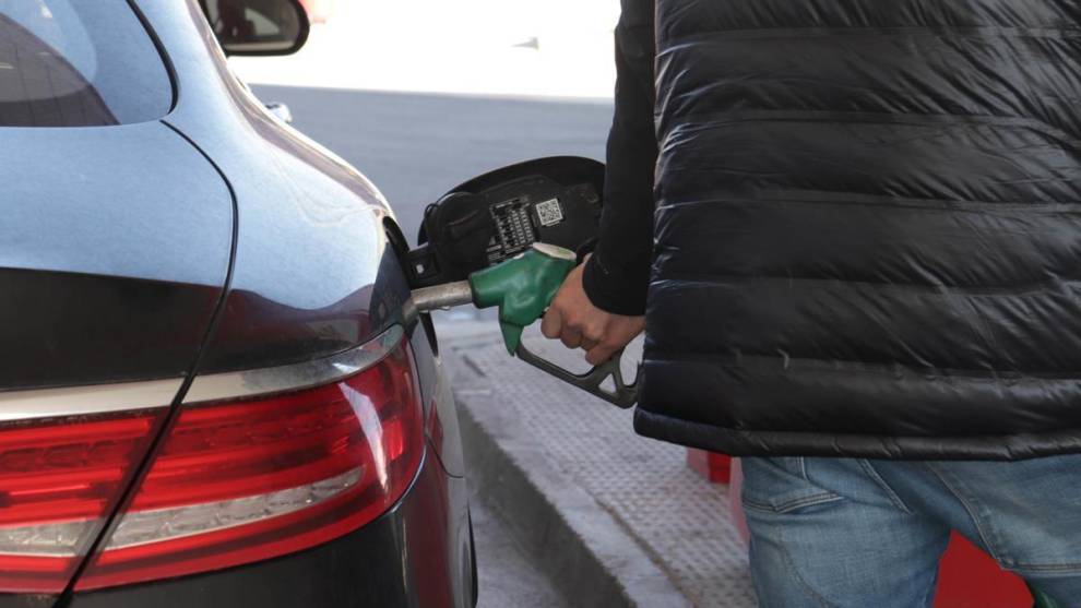 La gasolina sube un 17% y el gasóleo un 15% desde principios de año