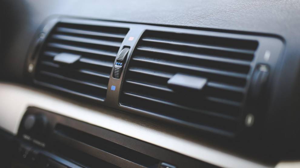 En verano los conductores suelen usar mucho más el aire acondicionado