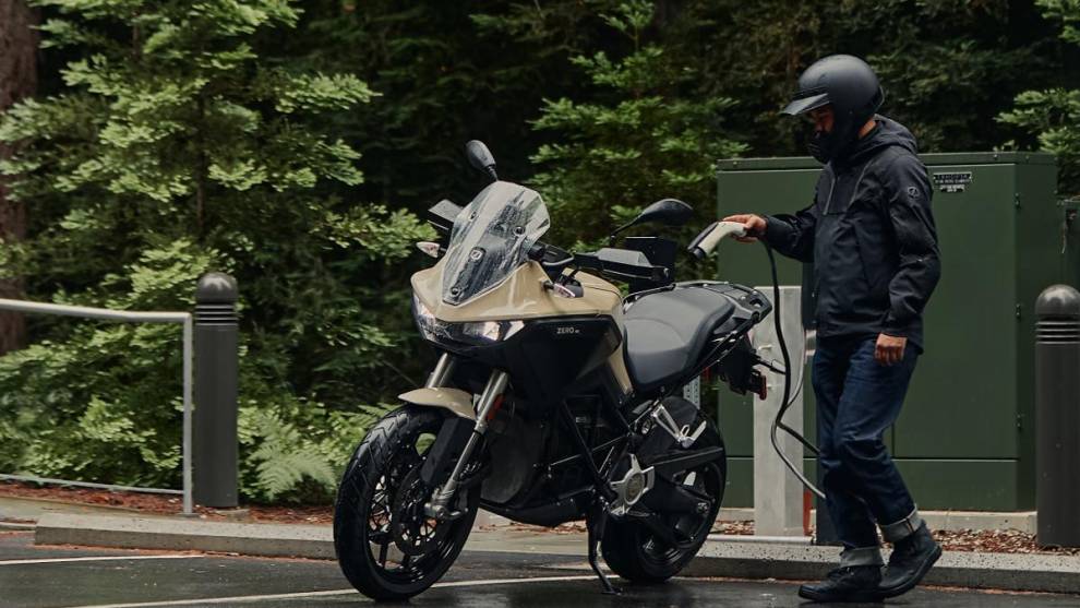 Zero Motorcycles se alía con ChargeGuru en España