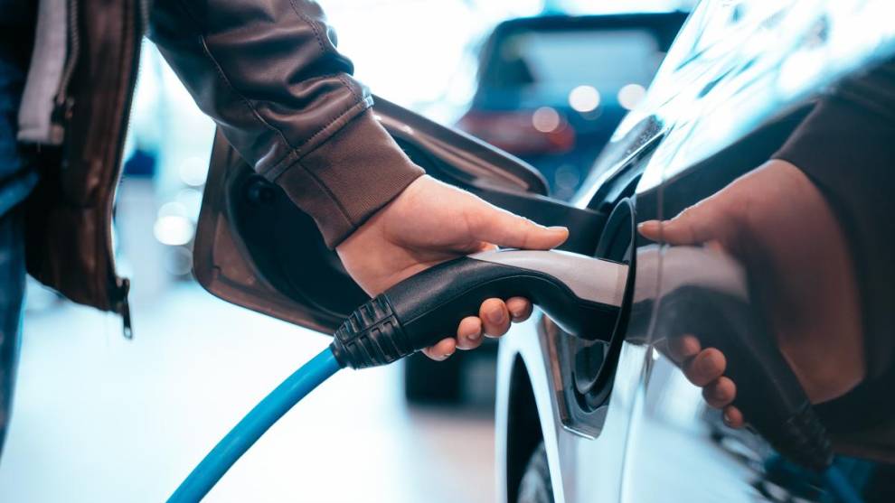 Los 10 coches eléctricos más vendidos en agosto de 2024 en España