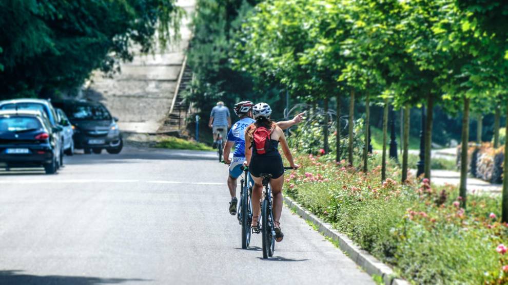 La multa de 200 euros que se está poniendo a los ciclistas por hacer esto en la vía pública