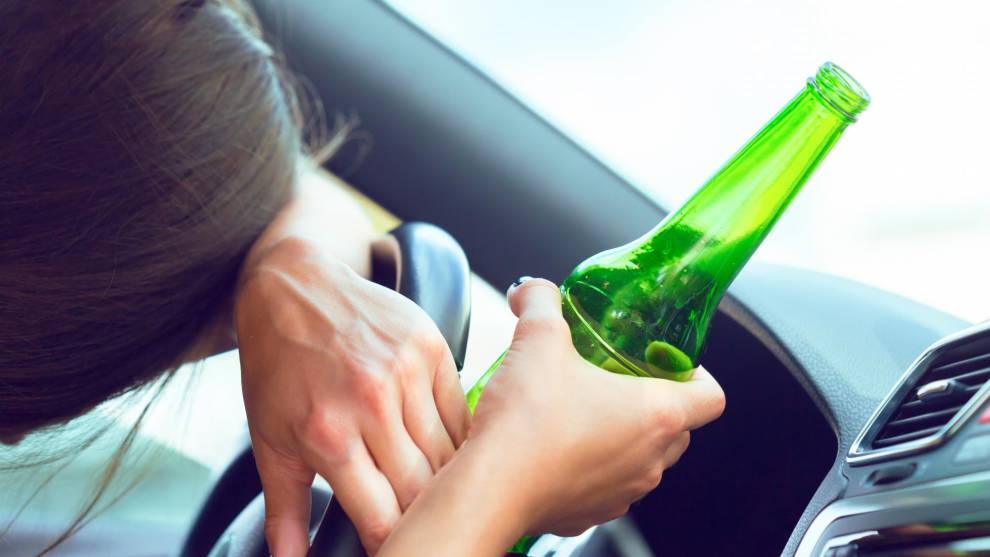 La DGT cambiará dentro de poco la tasa de alcoholemia en conductores profesionales