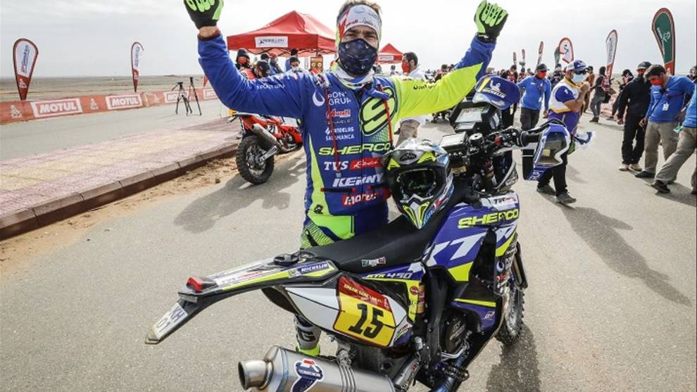 Lorenzo Santolino, mejor español en motos del Dakar