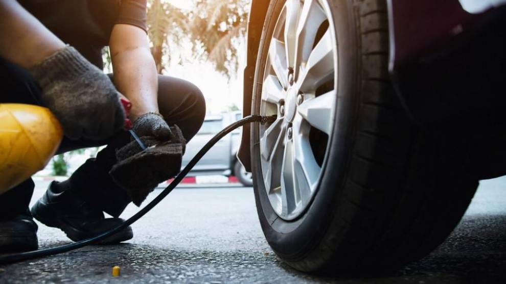 Comprobador de presión de neumáticos: qué son y cuáles son los mejores