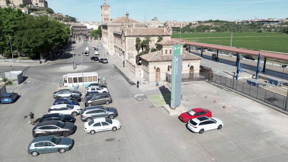 El aparcamiento de la estación de tren de Toledo