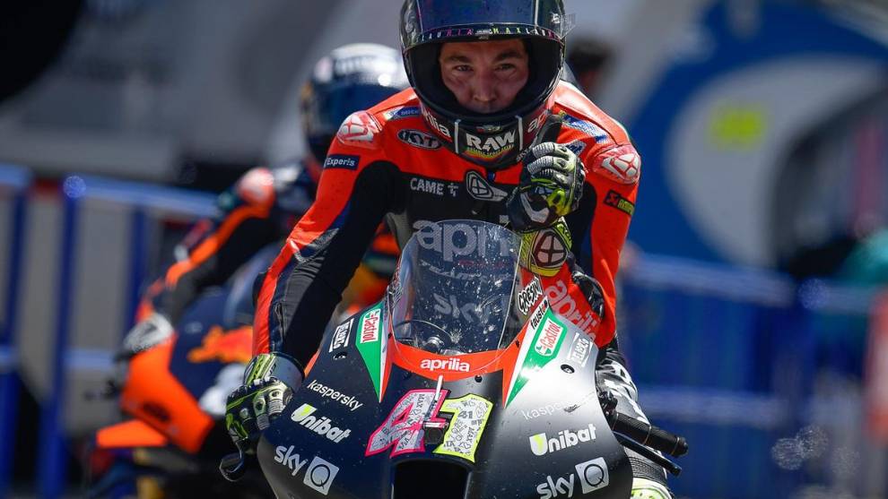 Aleix Espargaró pasa por el quirófano