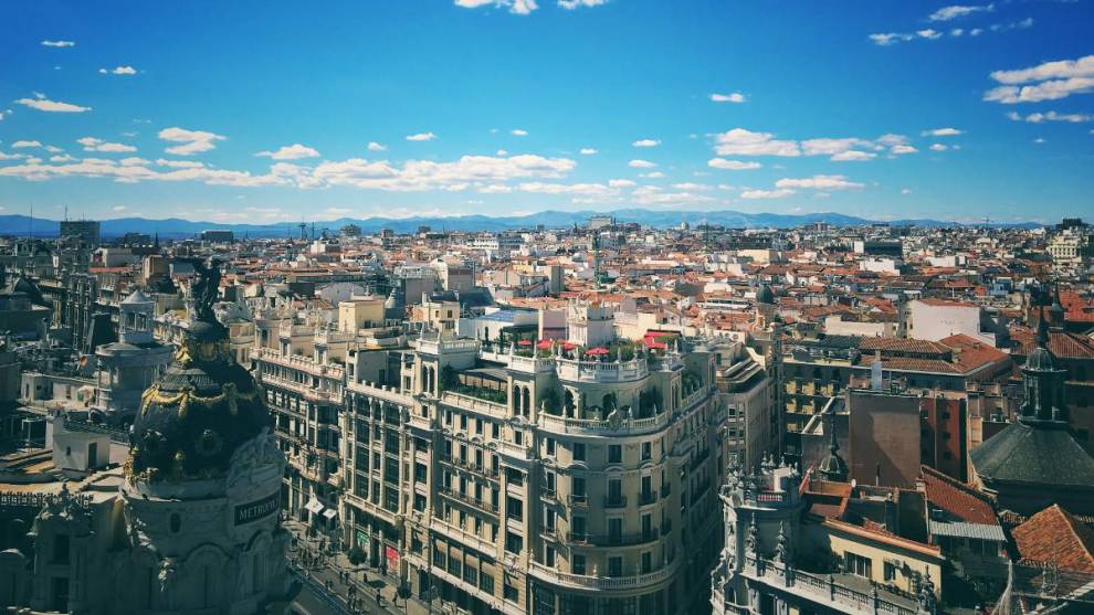 Madrid, la ciudad que más puntos quita y más sanciones impone en España