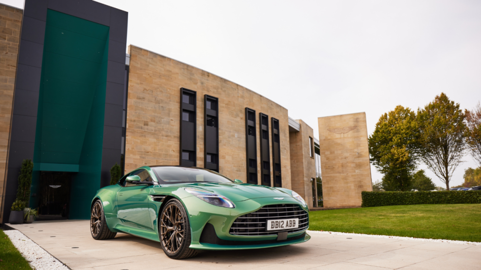 Aston Martin DB12