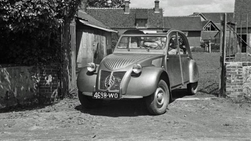 Un clásico con casi un siglo a sus espaldas: El Citroën 2CV cumple 75 años