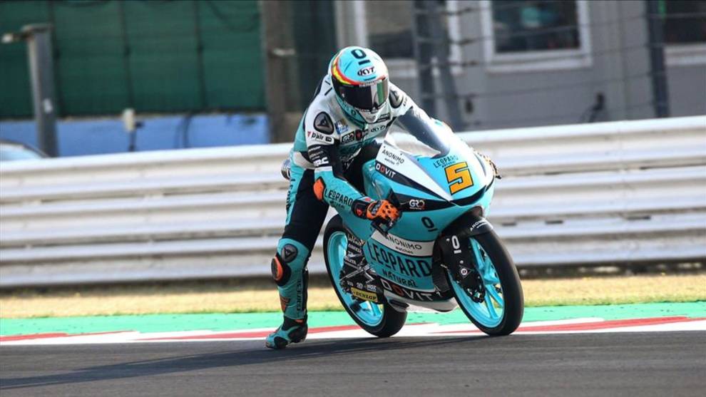 Masià celebra su futuro con su primera 'pole' del año