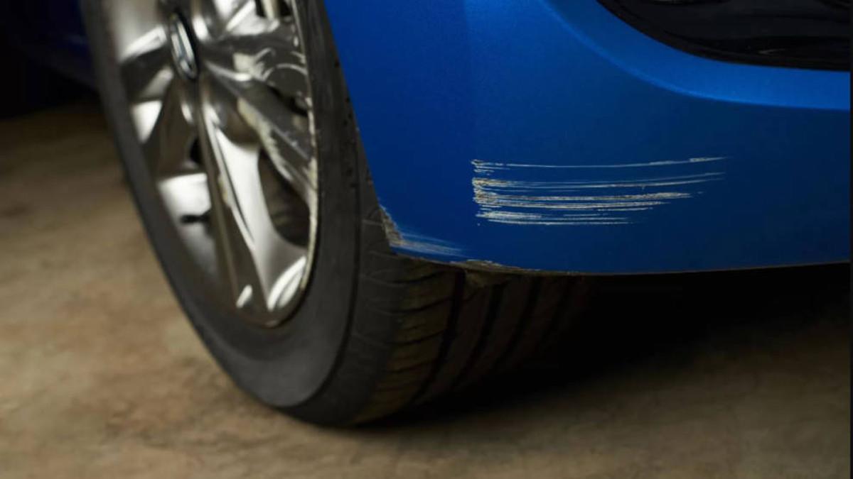 El truco infalible para abrillantar tus neumáticos como nuevos
