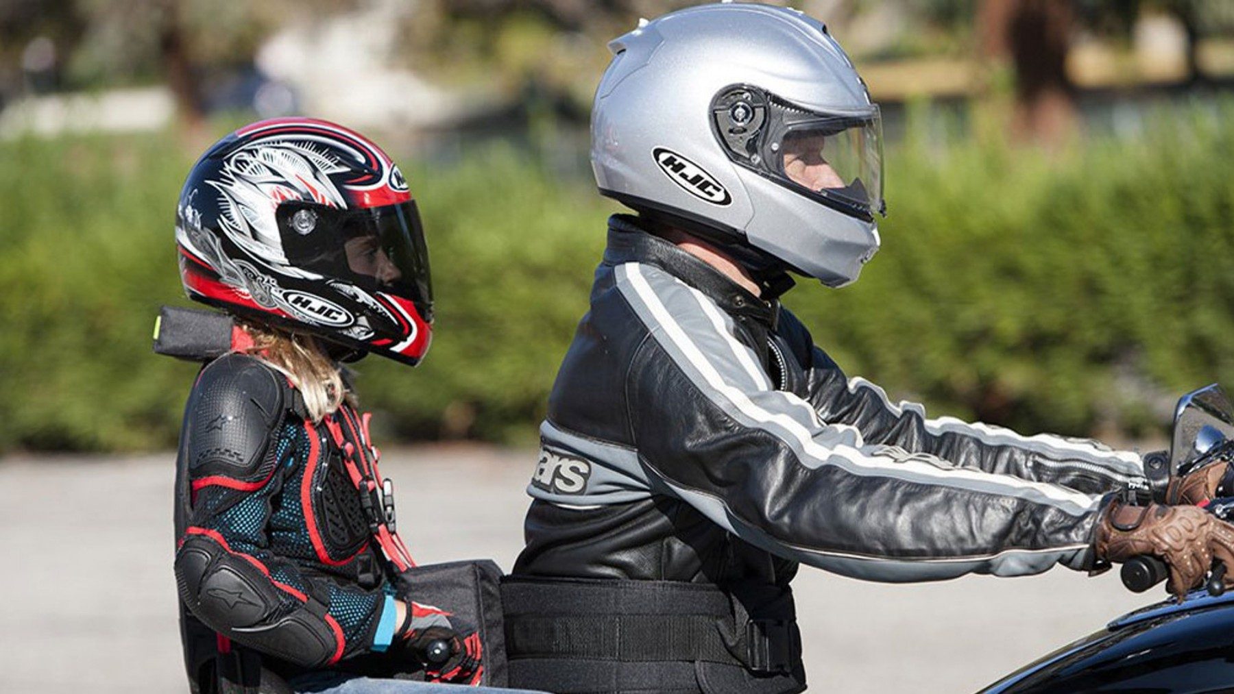 Cómo elegir entre los mejores cascos para niños en moto?